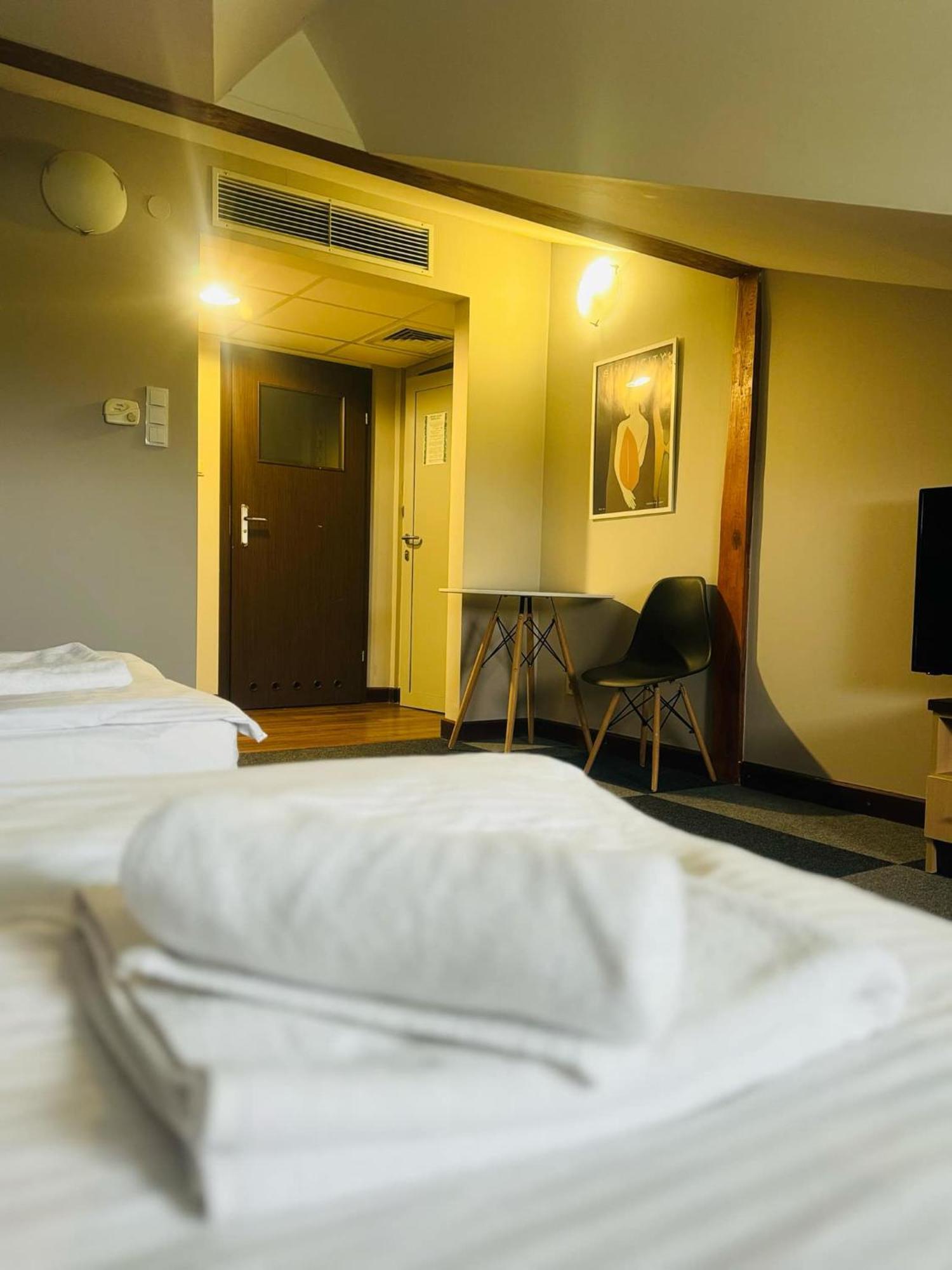 Magiczna Farma Hotel Obiady Maka I Magia Zambrow Ngoại thất bức ảnh