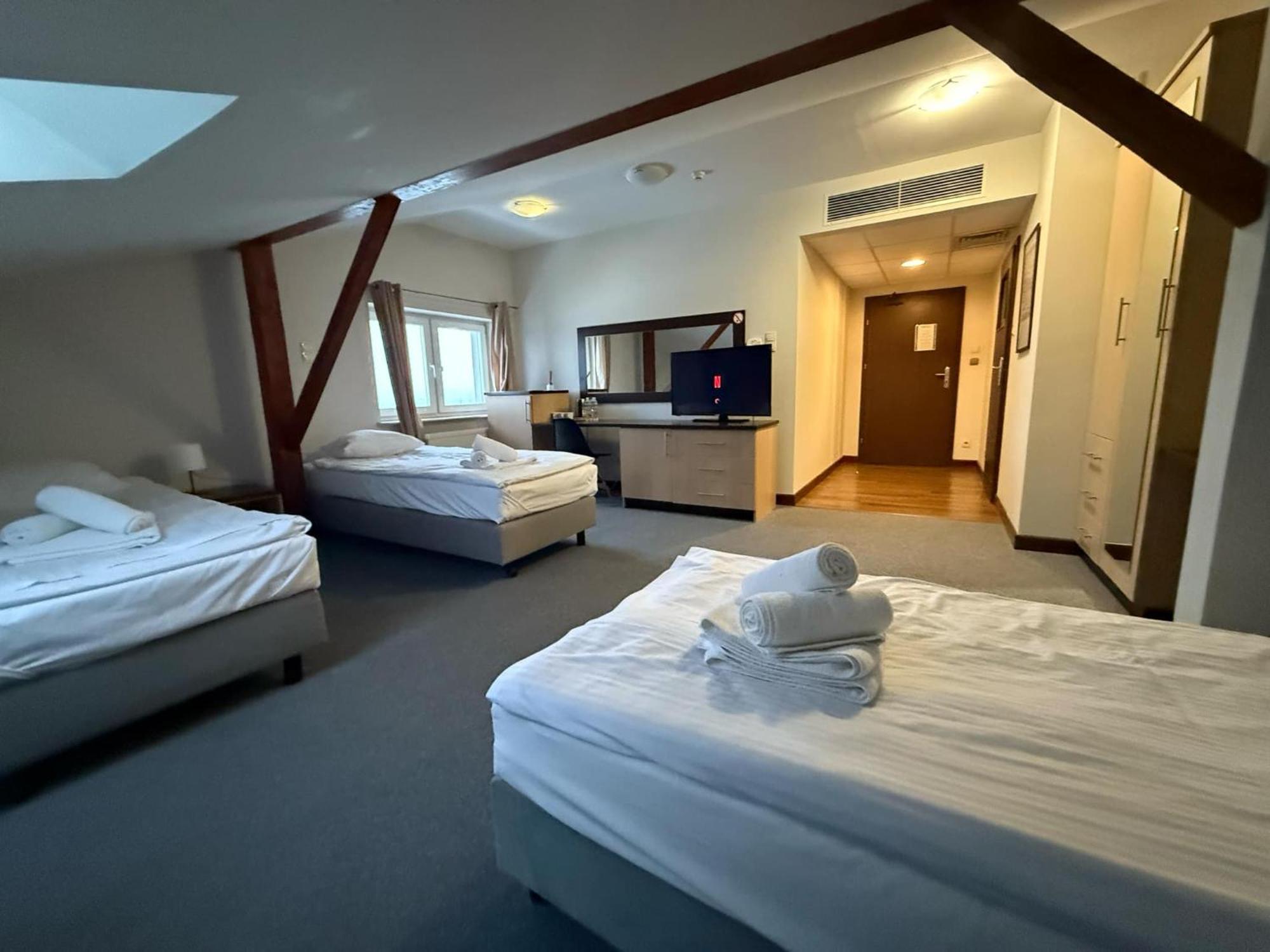 Magiczna Farma Hotel Obiady Maka I Magia Zambrow Ngoại thất bức ảnh